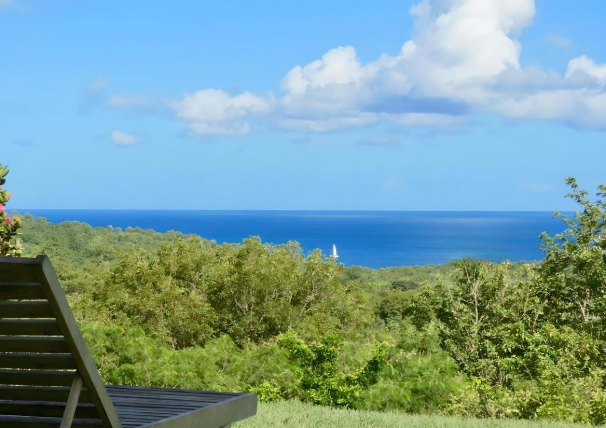 レ・トロワ・イレ Domaine De L'Anse Ramierアパートホテル エクステリア 写真